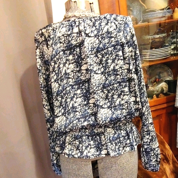 Michael Kors boho Blouse - Picture 2 of 4